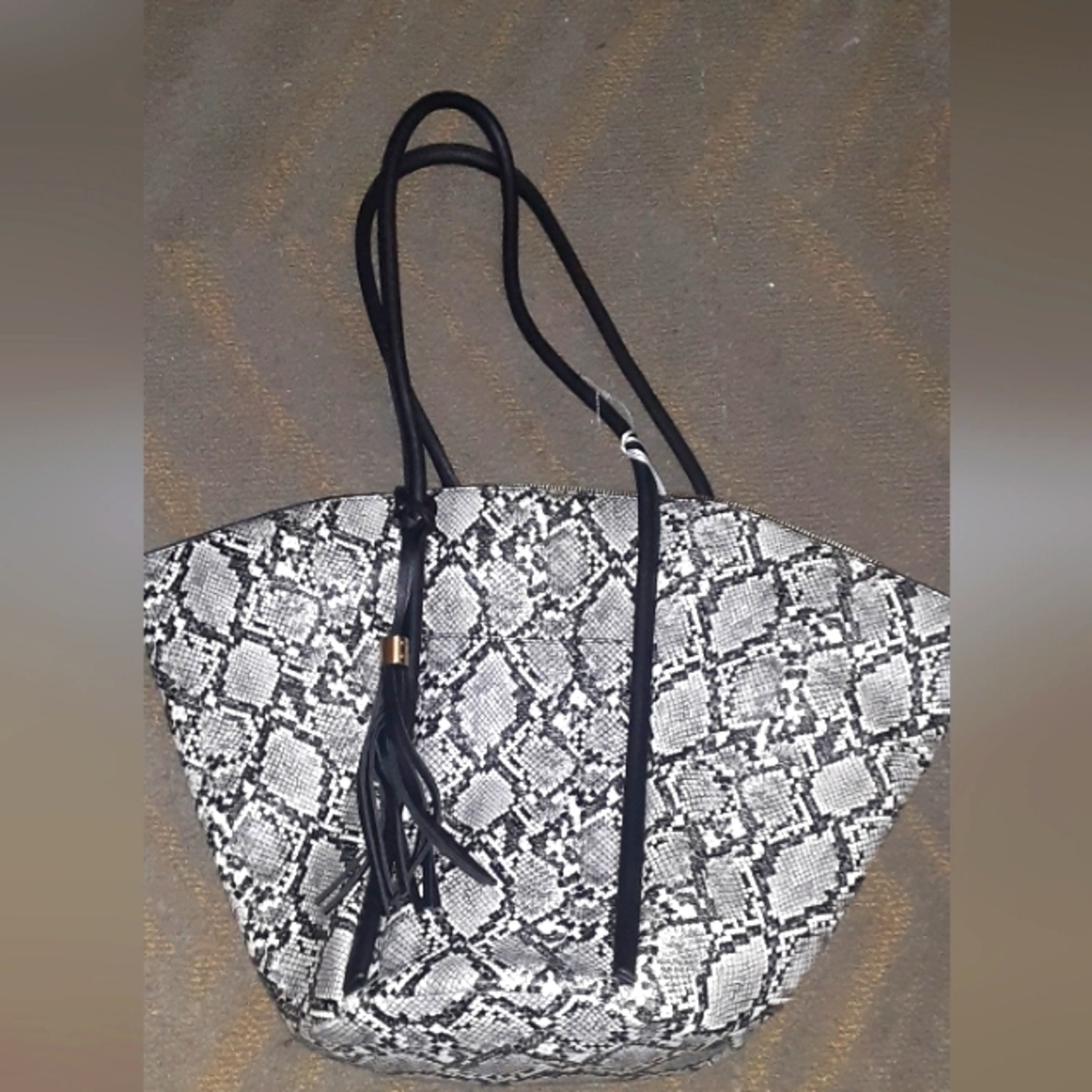Large snake print purse brand new never used